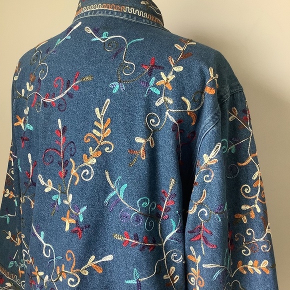 Vintage Embroidered Denim Jeans Jacket - Picture 12 of 16